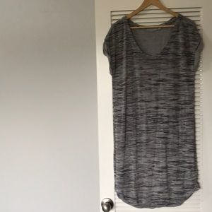 Athleta gray comfy comfy comfy dress! ✨